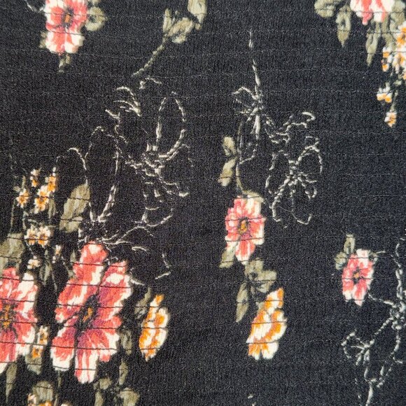 OFF THE SHOULDER CROP TOP - Picture 2 of 3